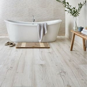Puckle White Oak wood effect porcelain tile